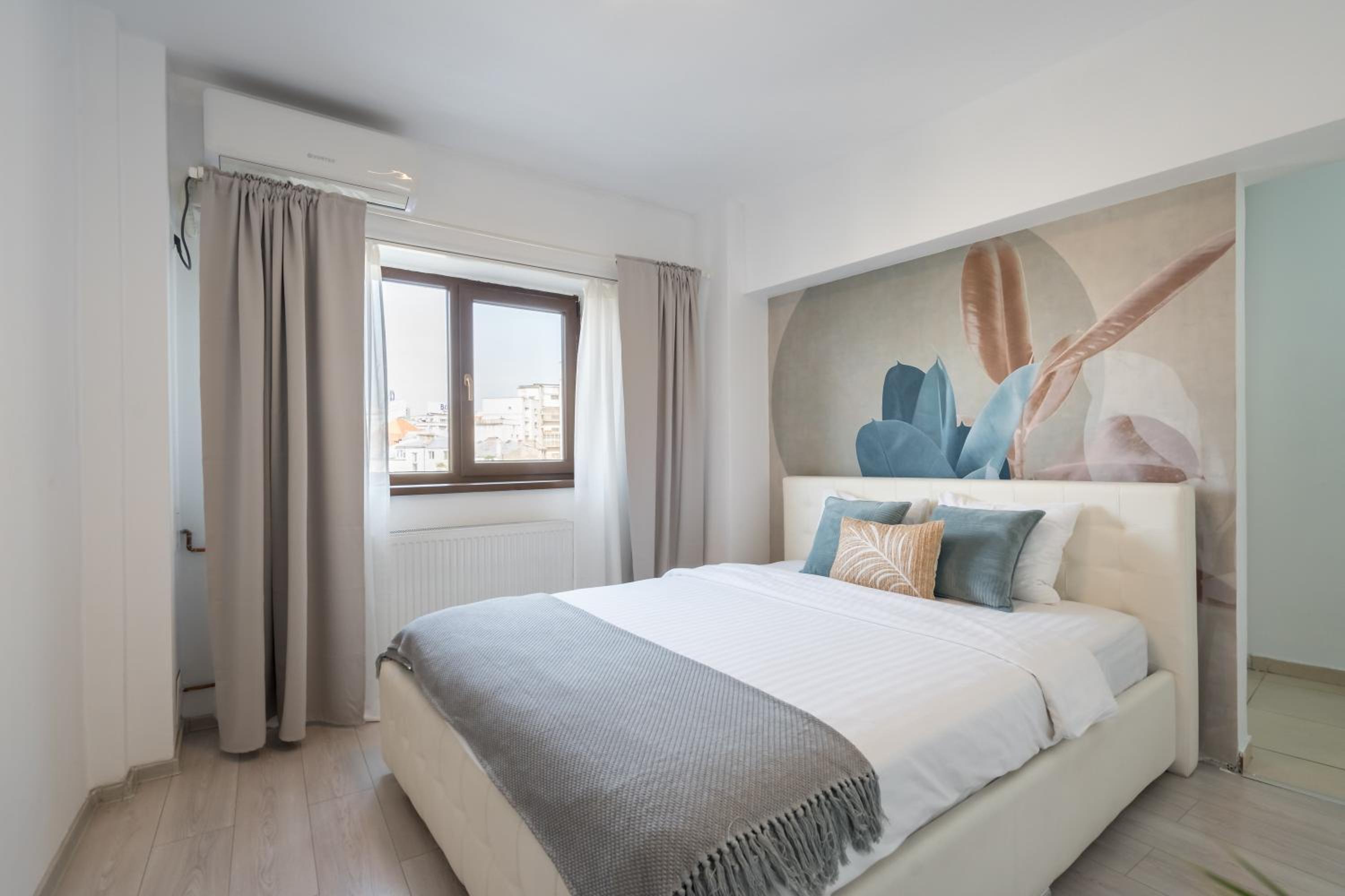 Big Central Apartment - 3BR - Piata Unirii view 2