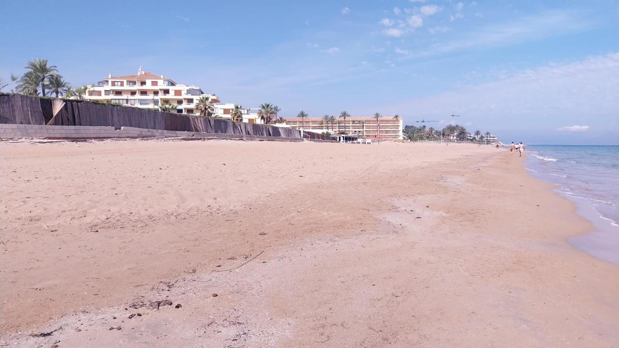 ACOGEDOR APARTAMENTO CON TERRAZA Y VISTAS AL JARDIN