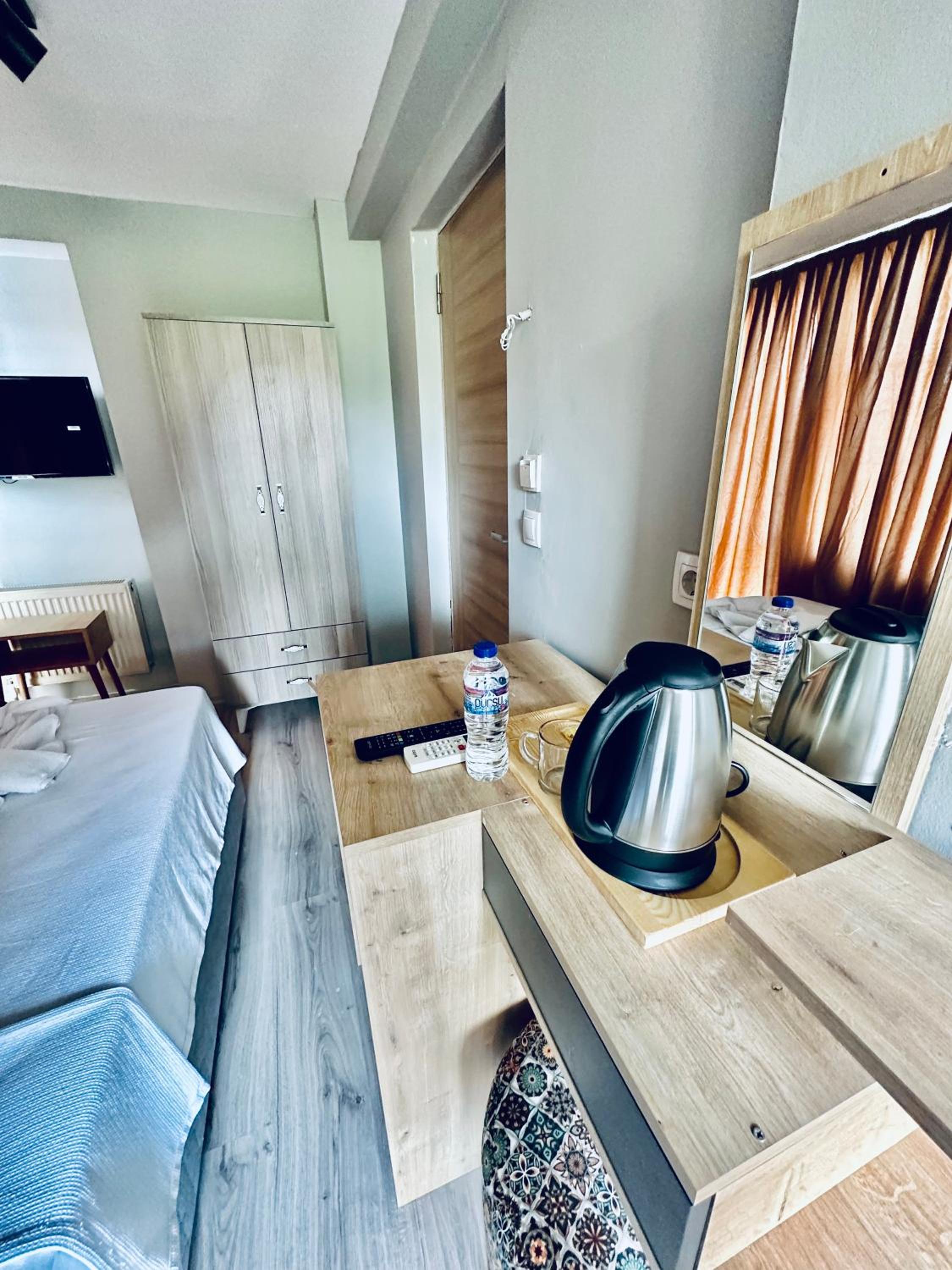 The Hera Gold Hotel - Image 6