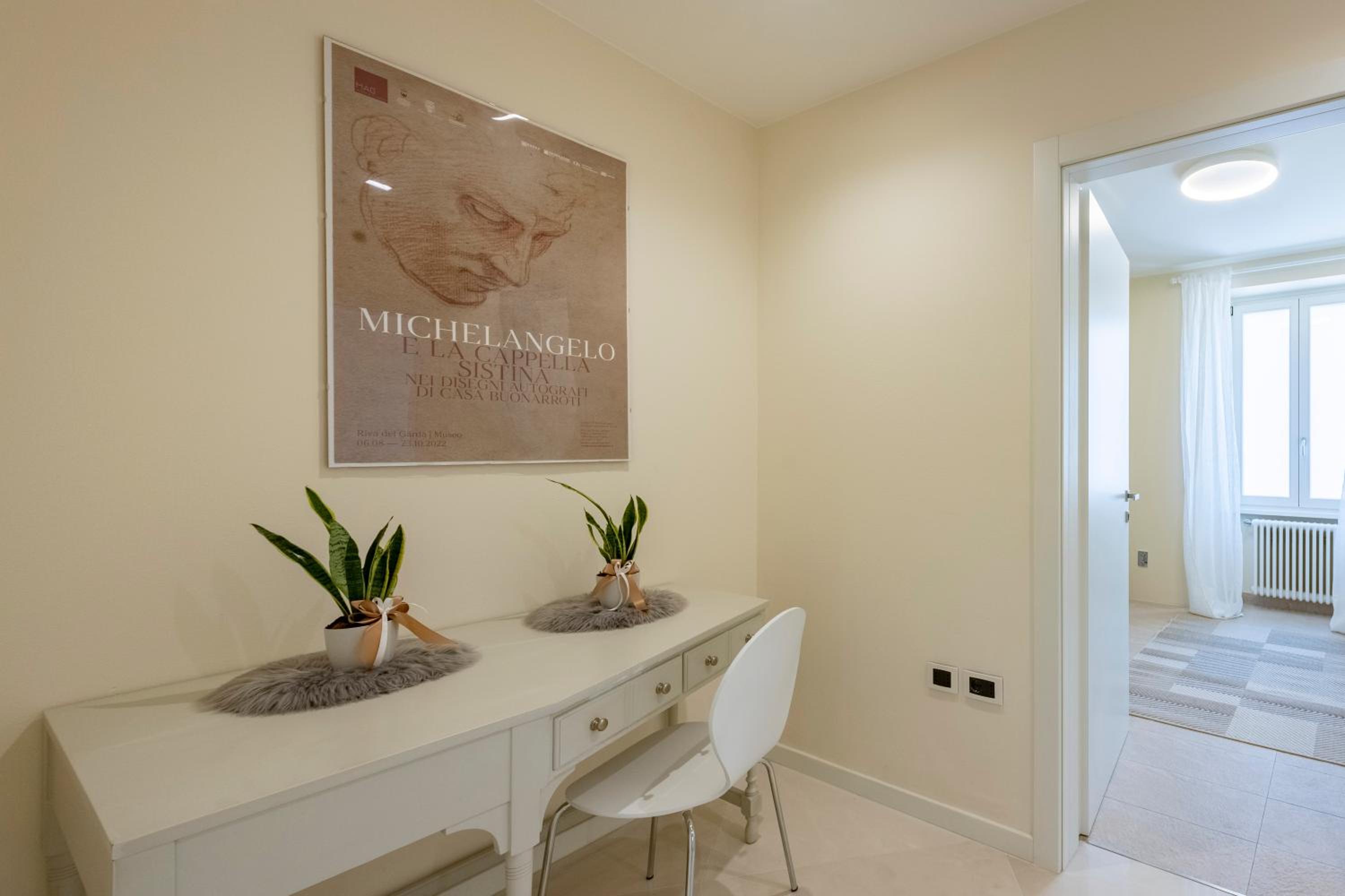 Life & View Luxury Apartment