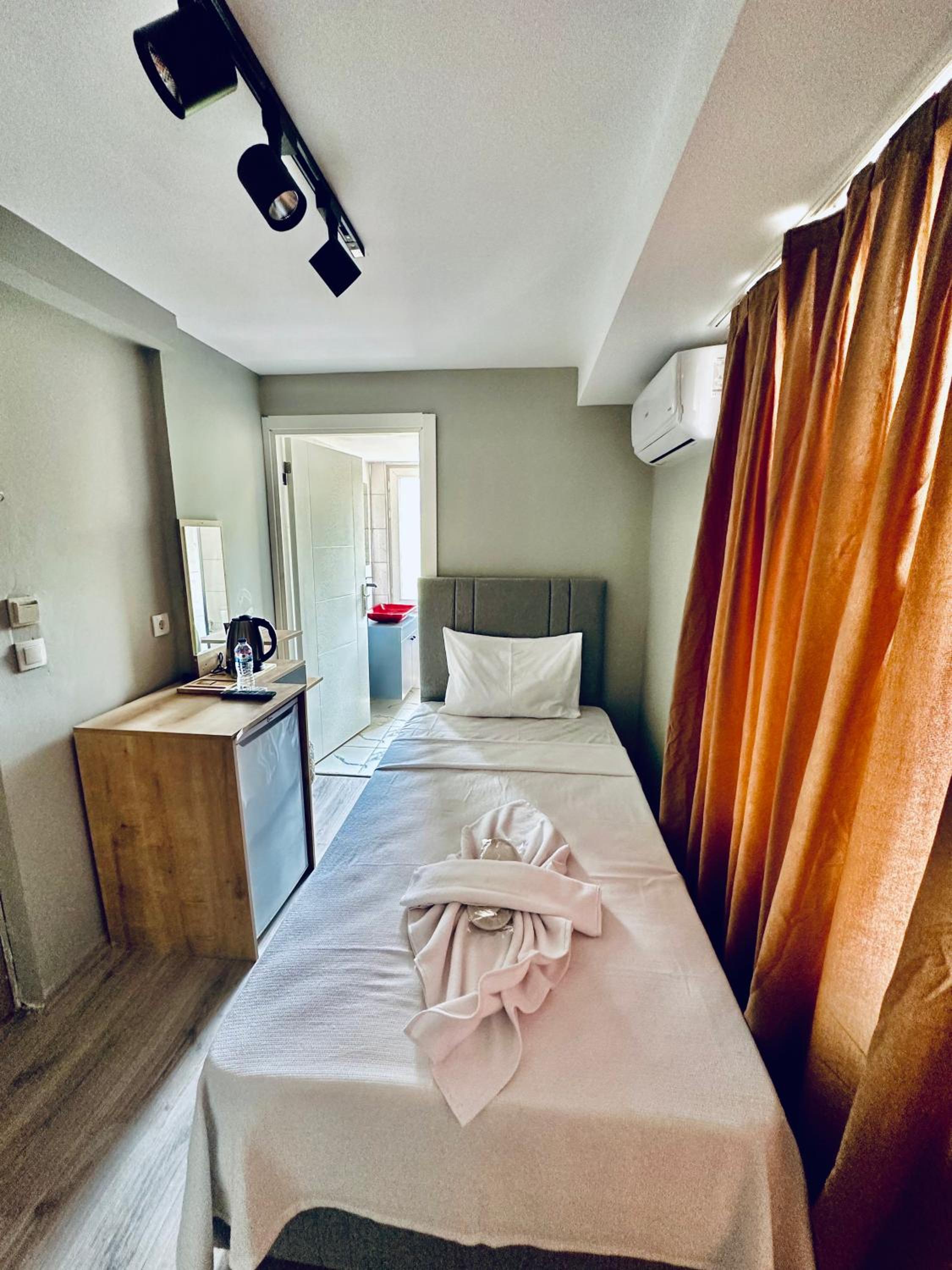 The Hera Gold Hotel - Image 7