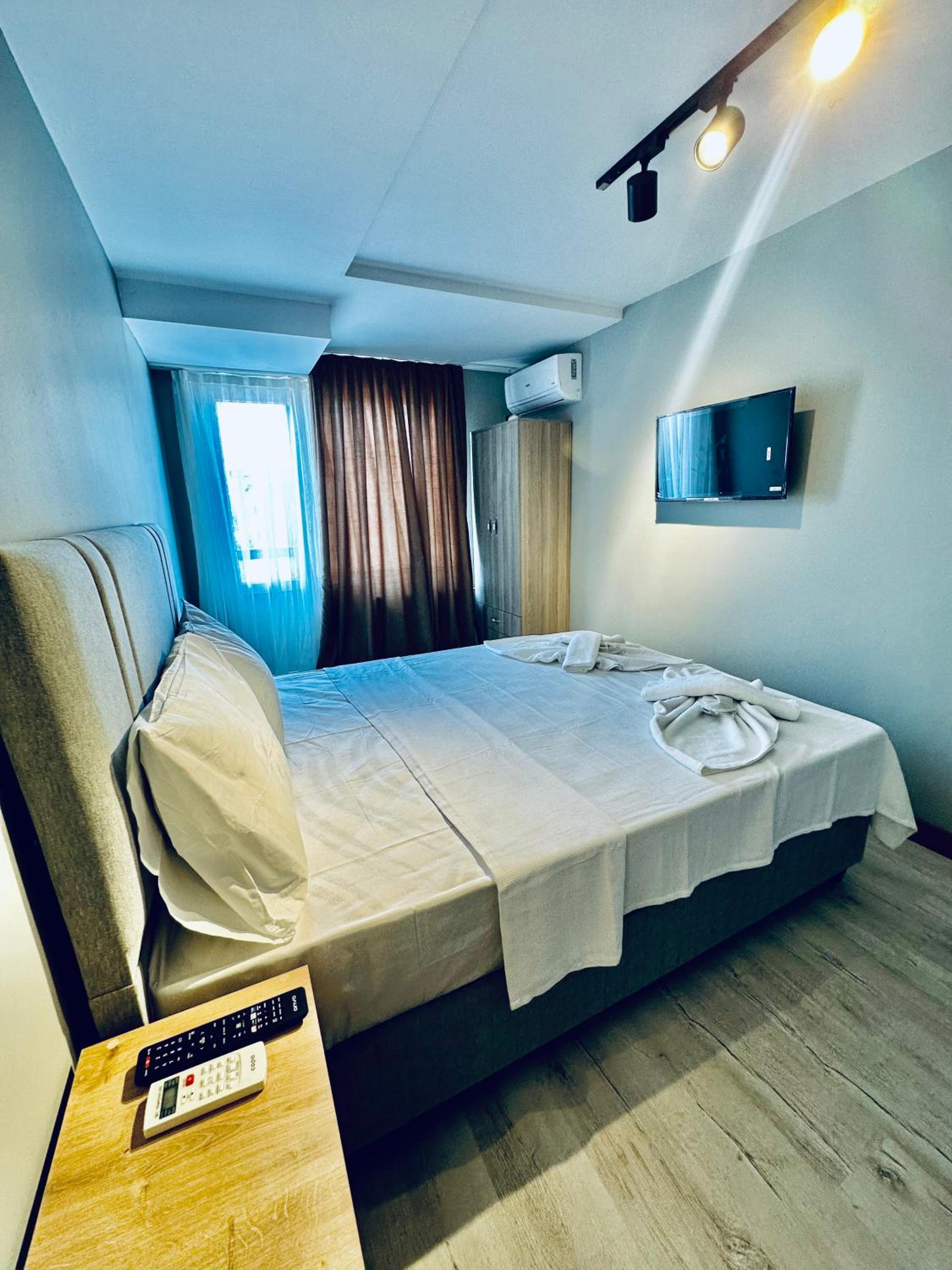 The Hera Gold Hotel - Image 22