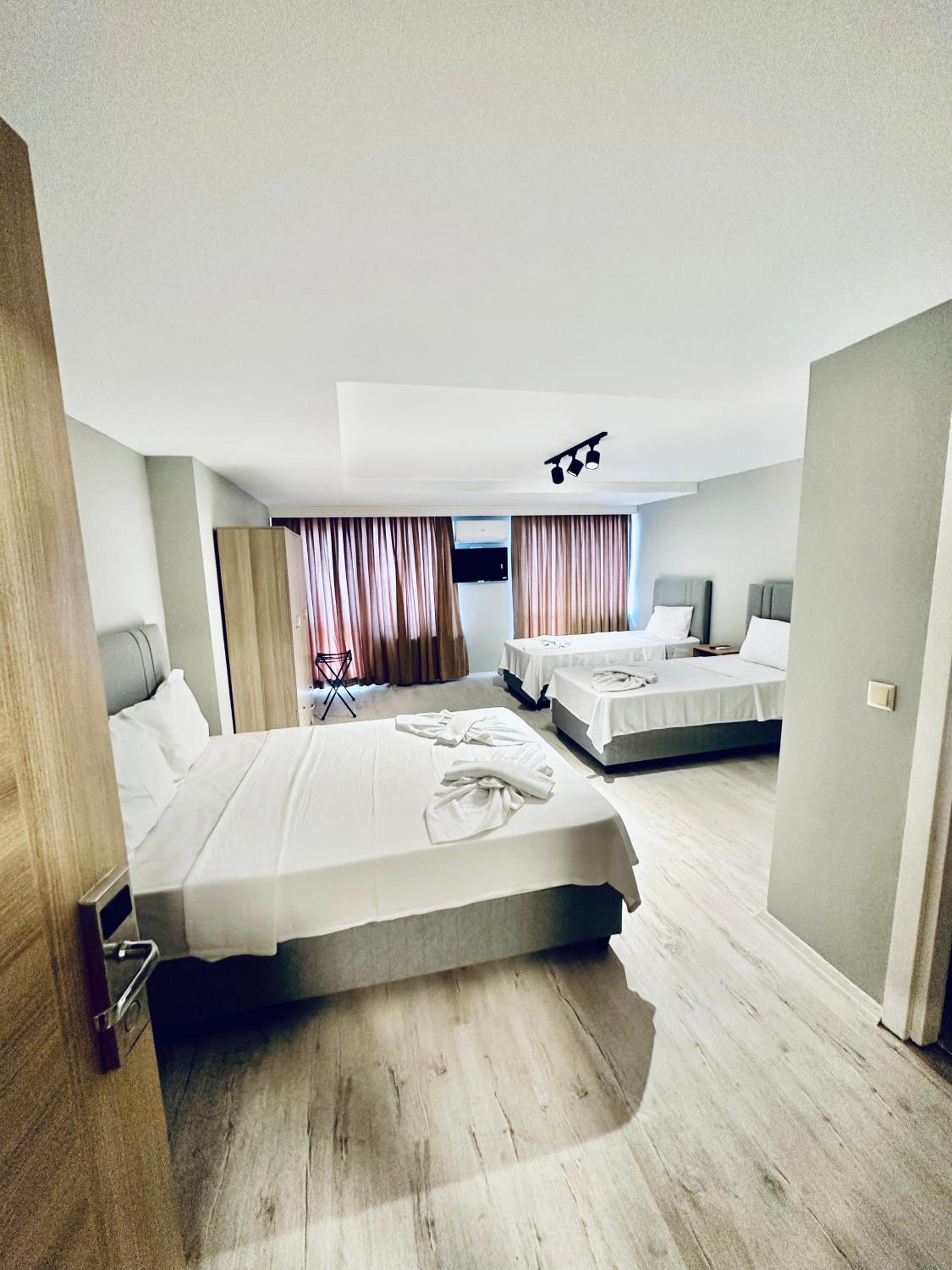 The Hera Gold Hotel - Image 27