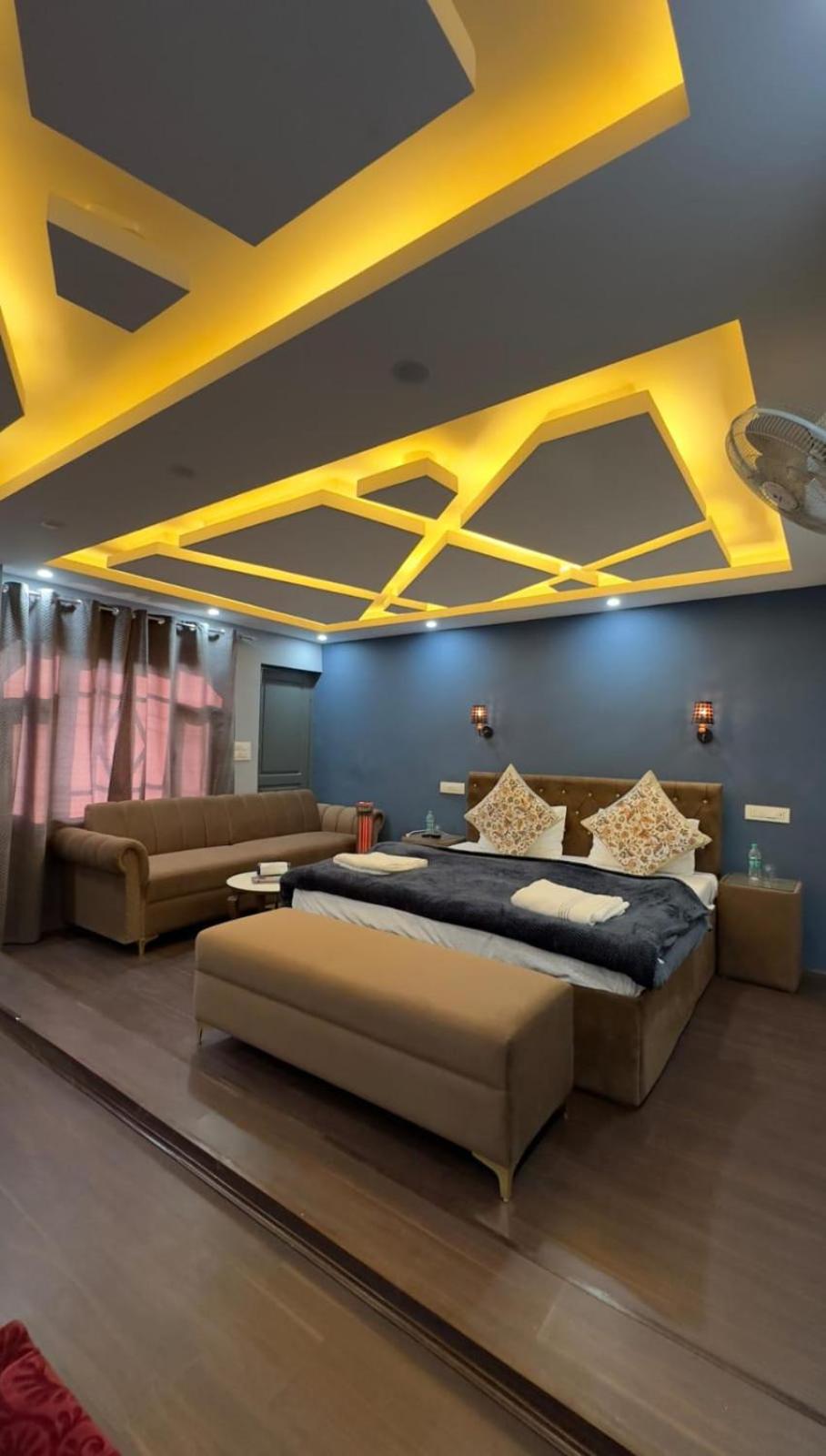 Sara inn view 3