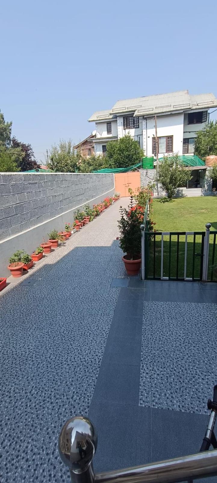 Sara inn view 5