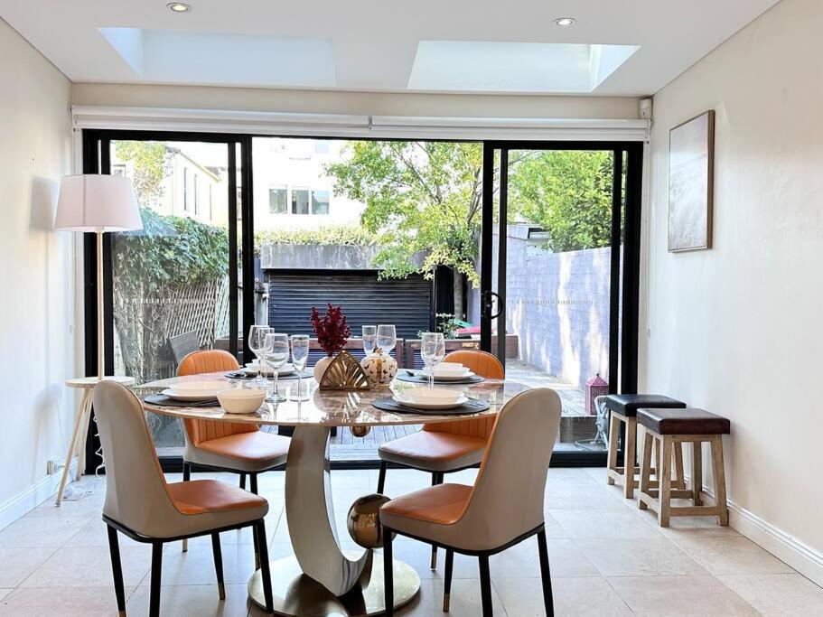 Ivy Haven with City View Loft