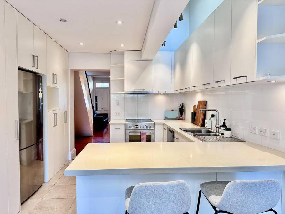 Ivy Haven with City View Loft
