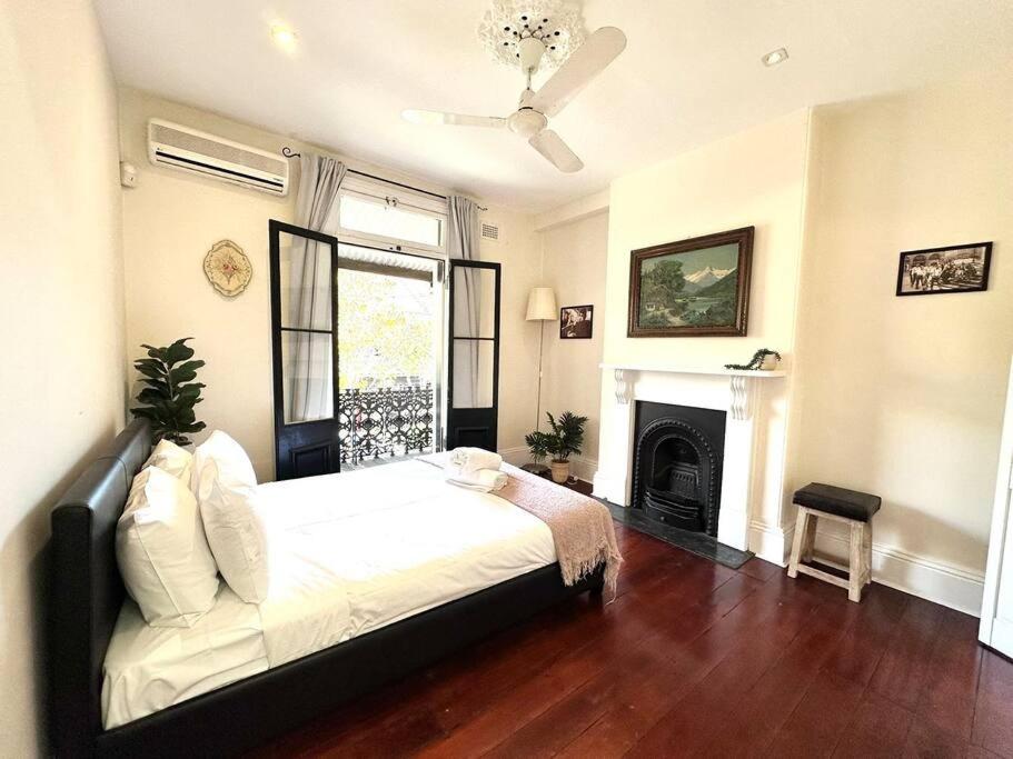 Ivy Haven with City View Loft