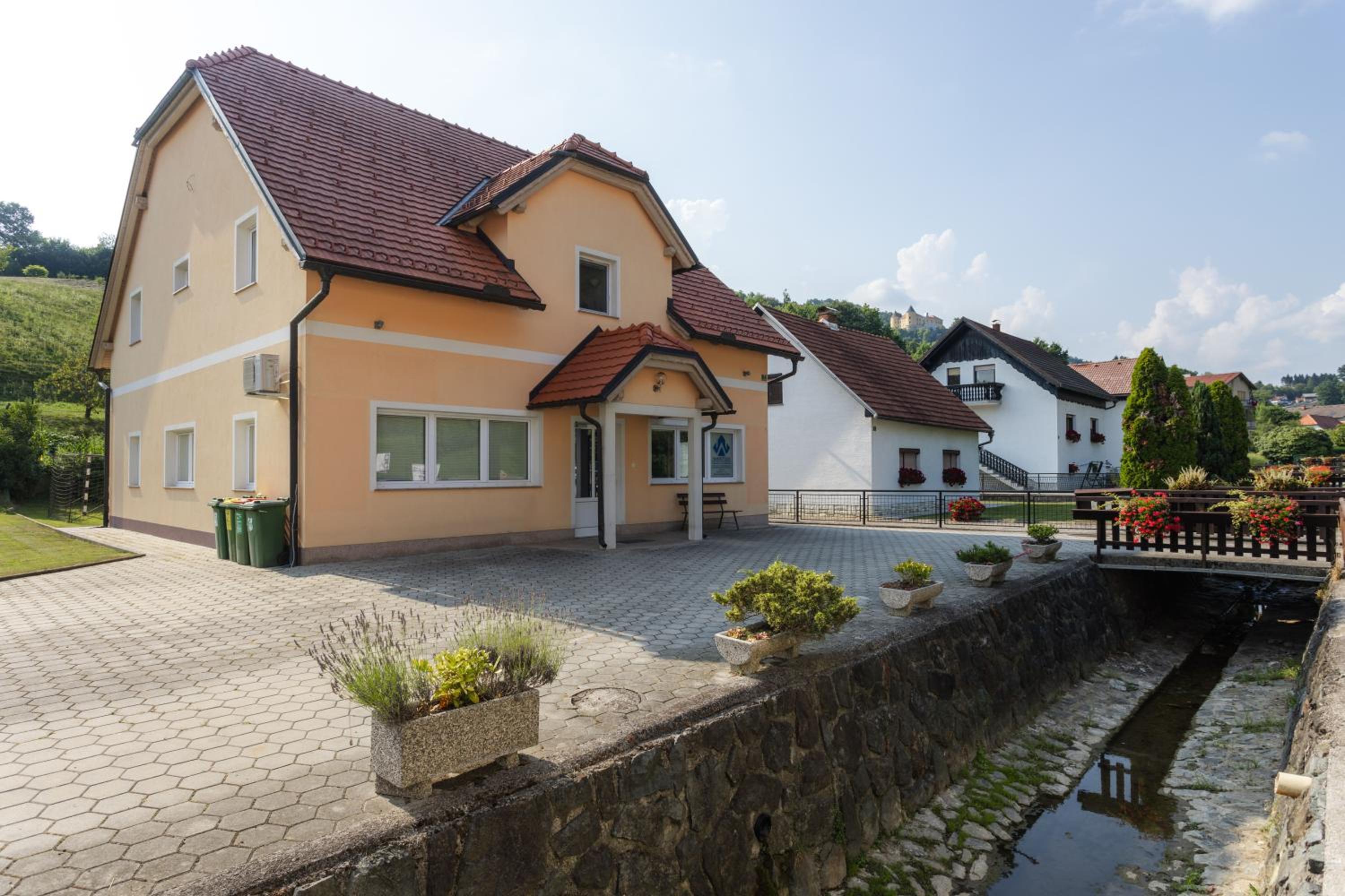 Apartments Leonid