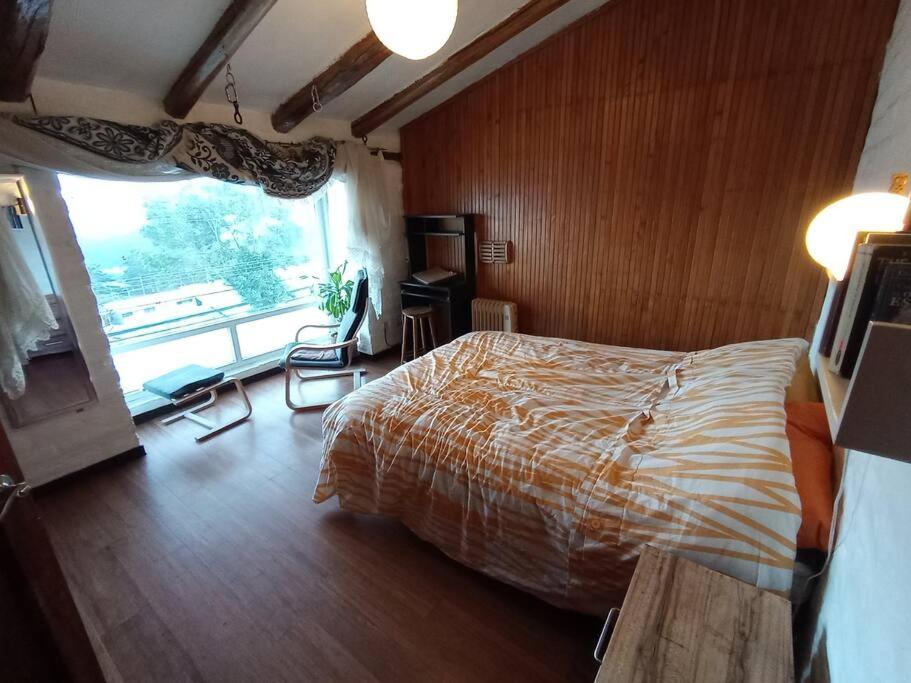 Bellavista Hideaway Cozy Retreat with Scenic Views