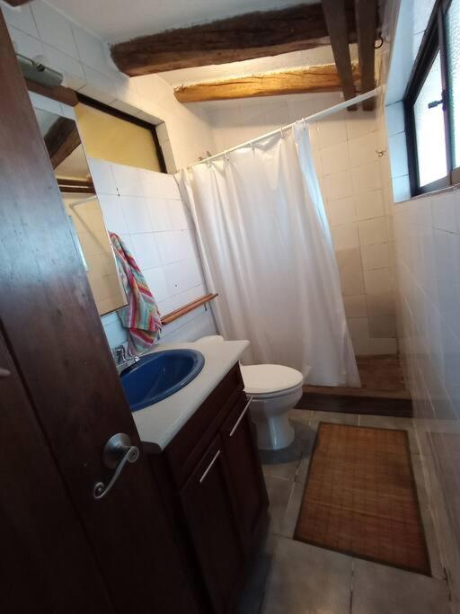 Bellavista Hideaway Cozy Retreat with Scenic Views