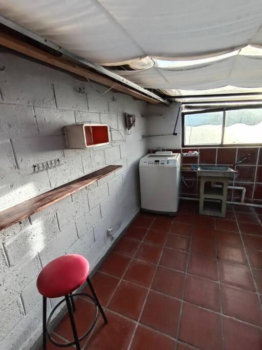 Bellavista Hideaway Cozy Retreat with Scenic Views