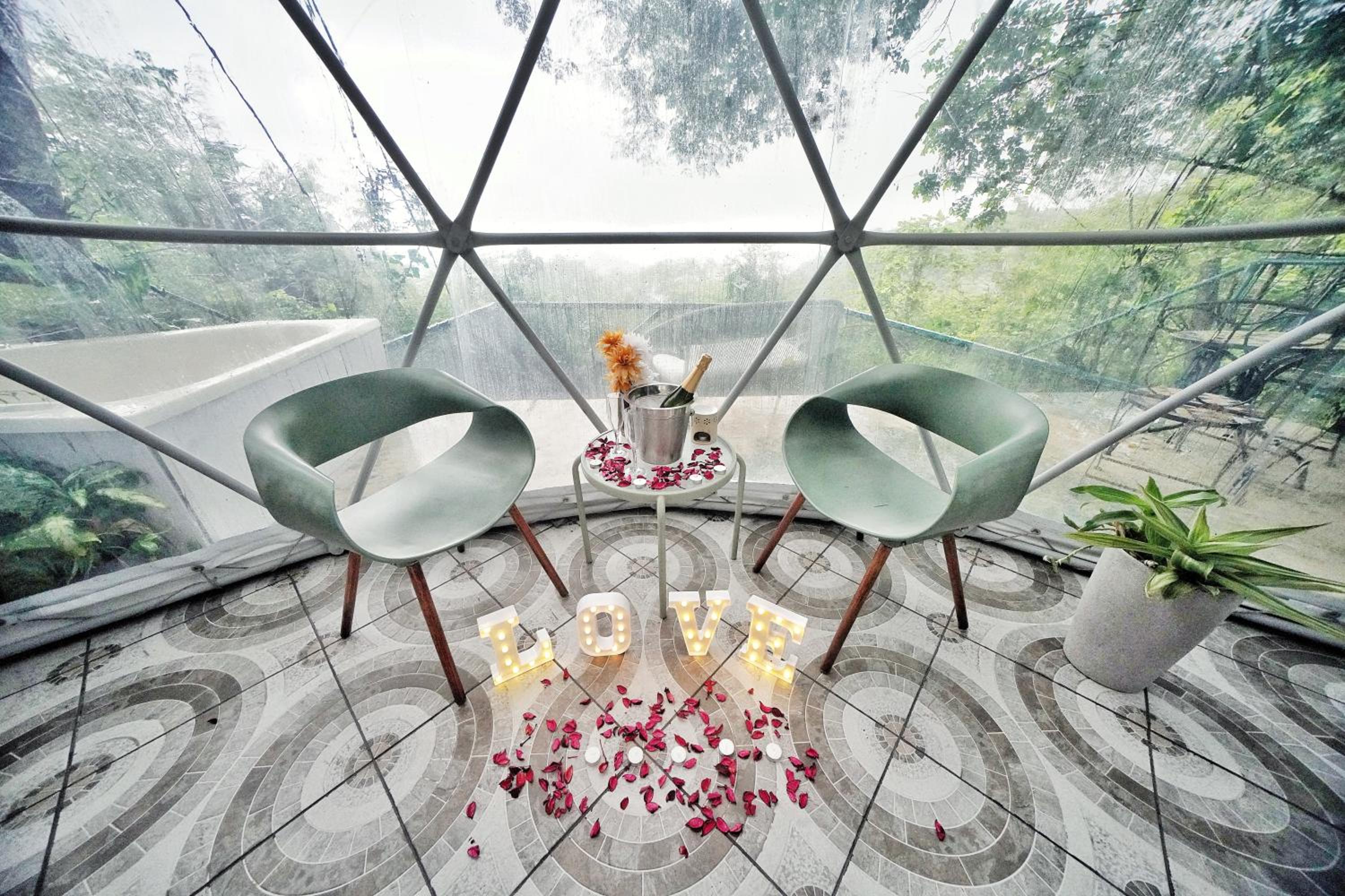 Domos Mirador Romantic Private Honeymoon Glamping