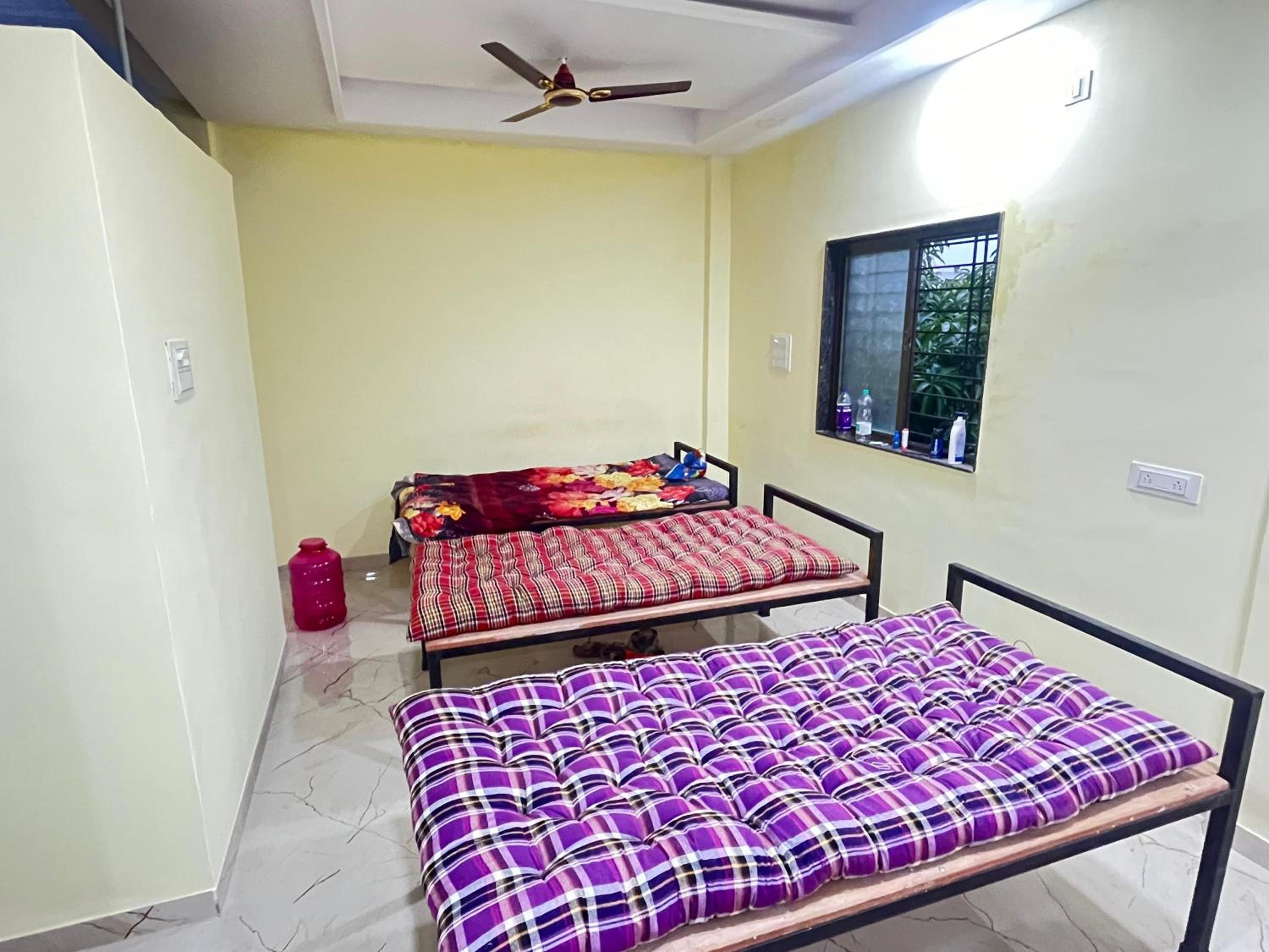 Shree Swami Samarth PG Rooms for boys view 4