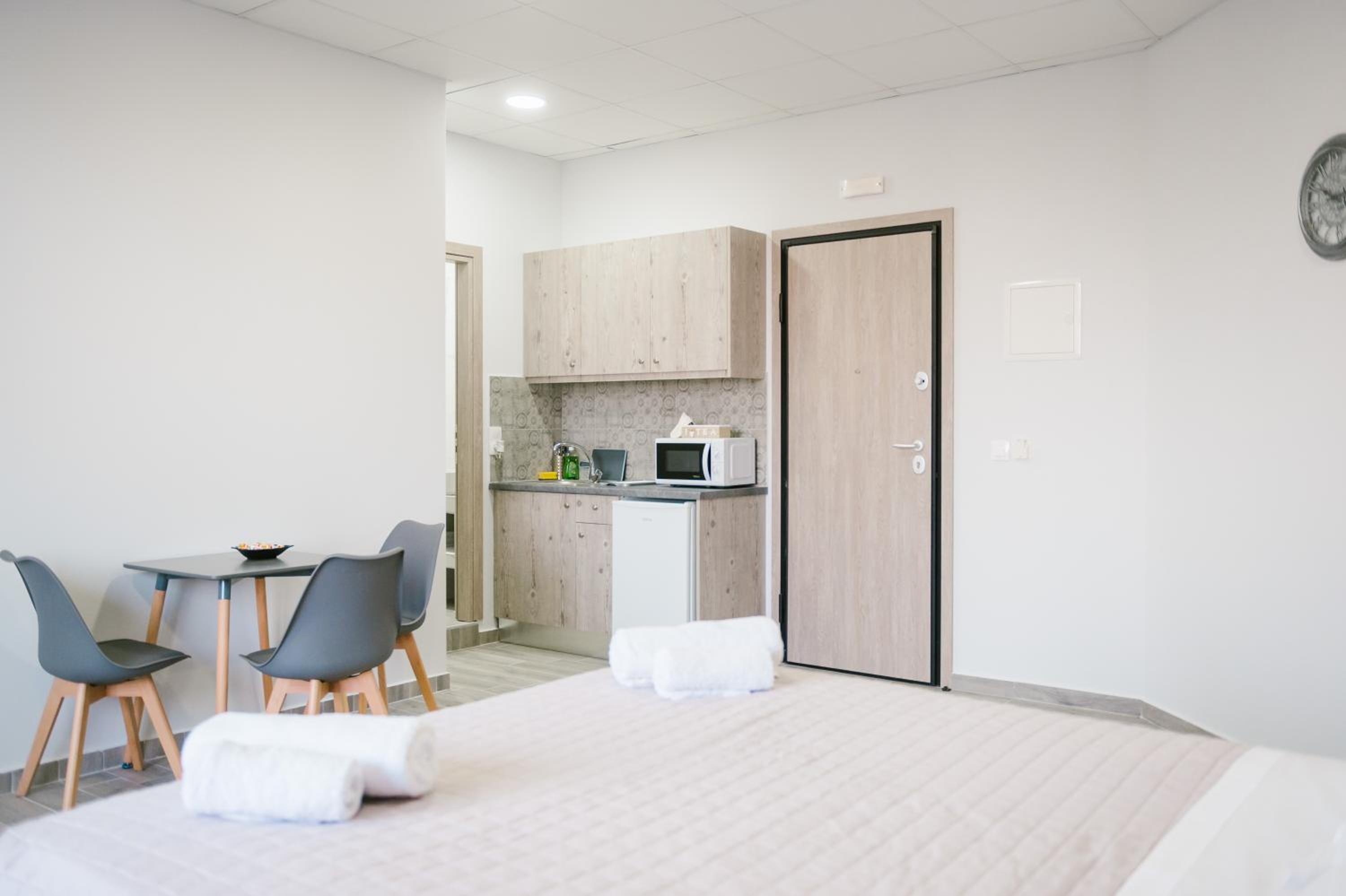 Olympio Apartments