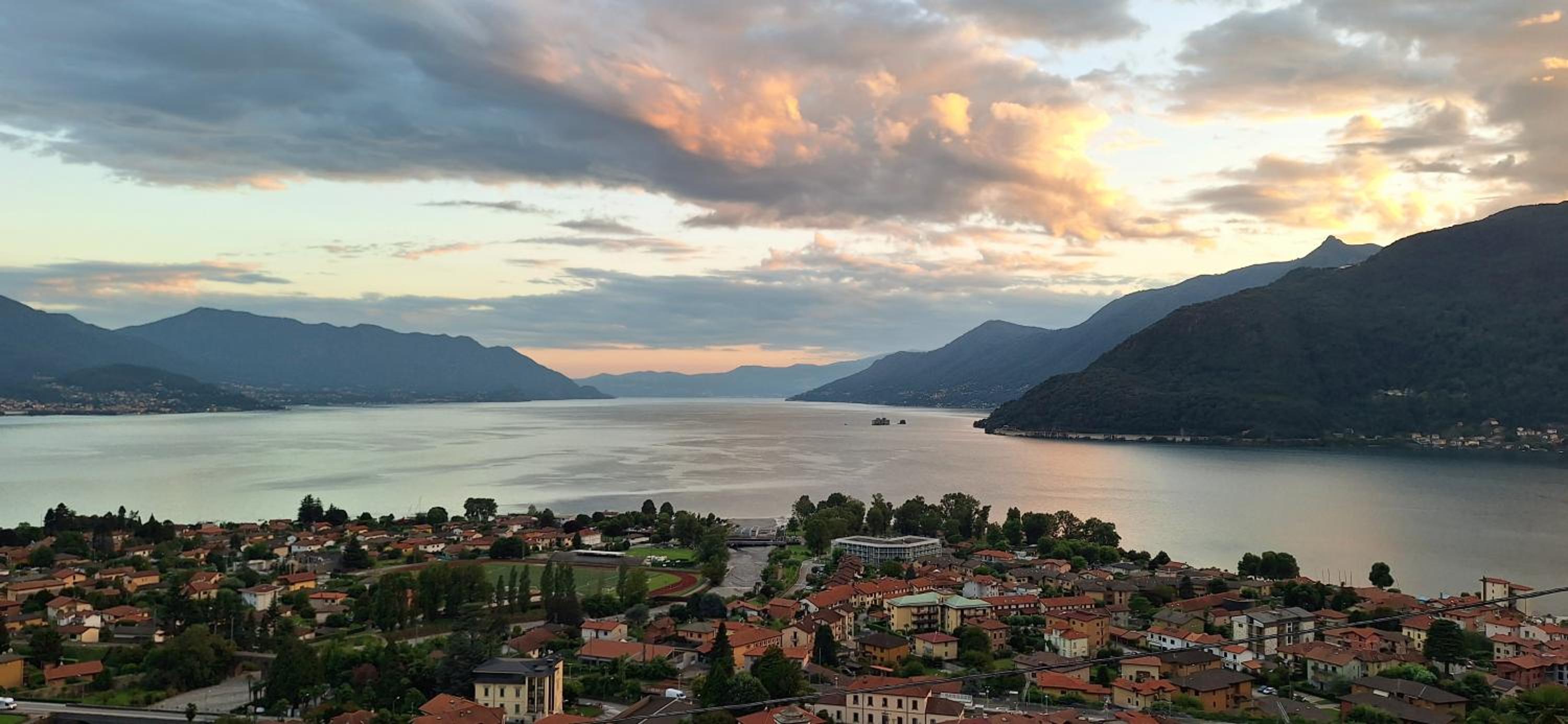 Sole & Lago-Lake view 4