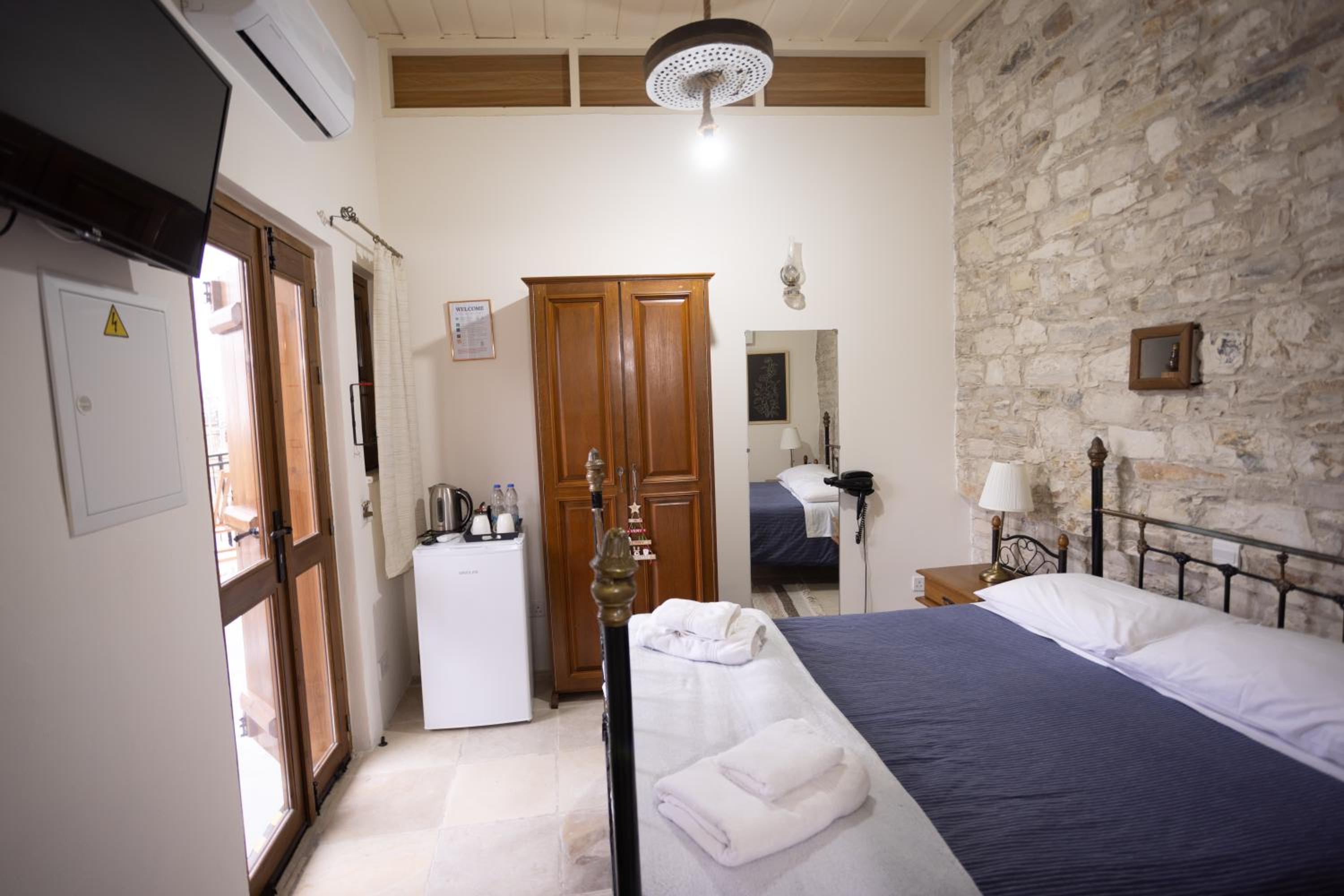 Lazaros Stonehouse