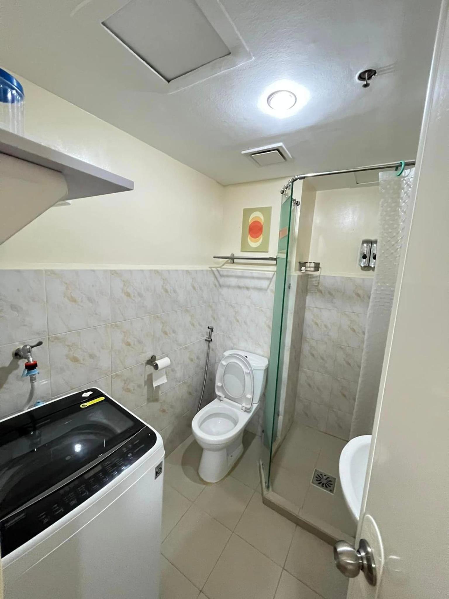 Seawind Condo 2 BR Near Airport and Facing Samal
