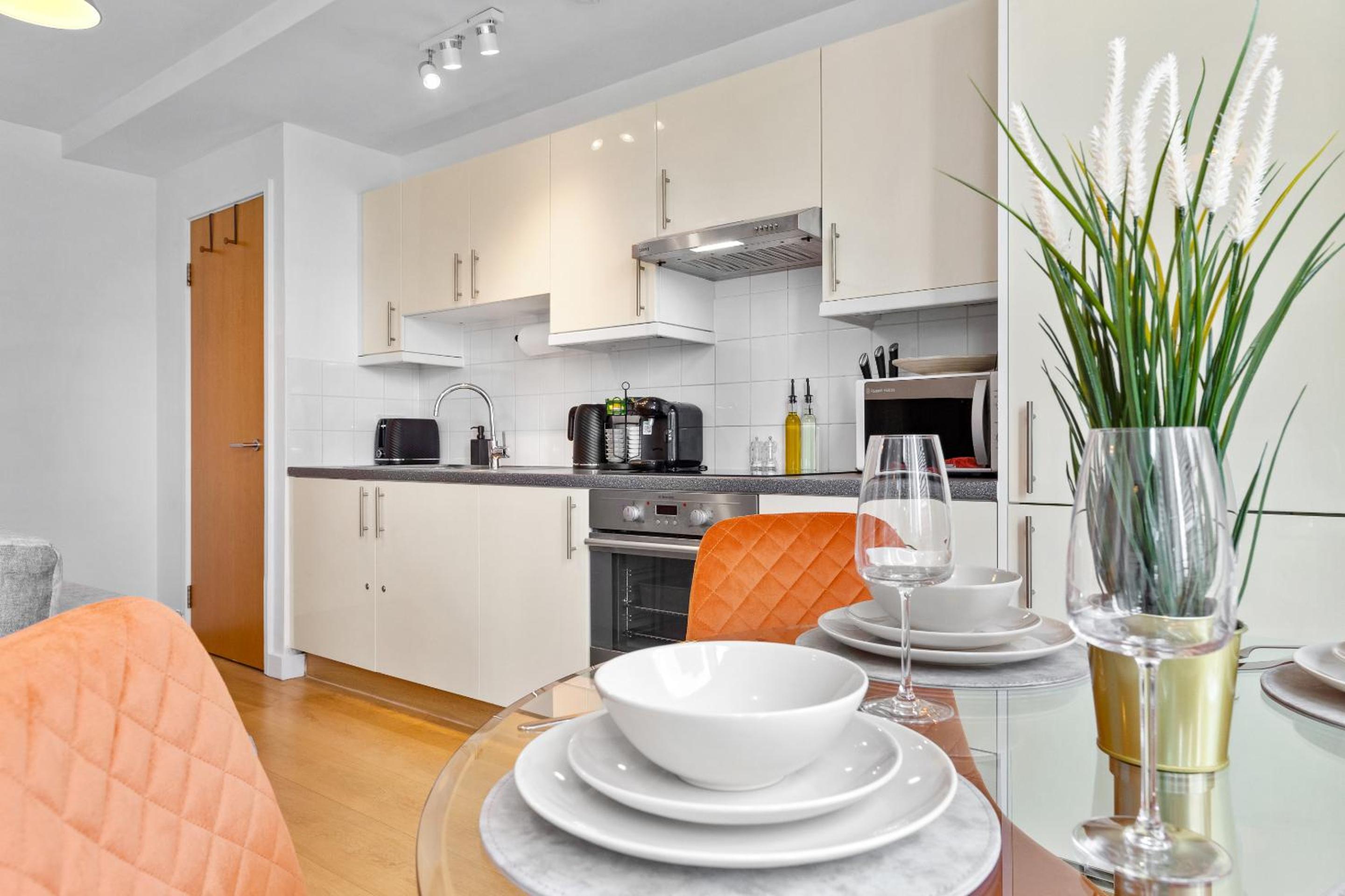 Canary Wharf Apartment