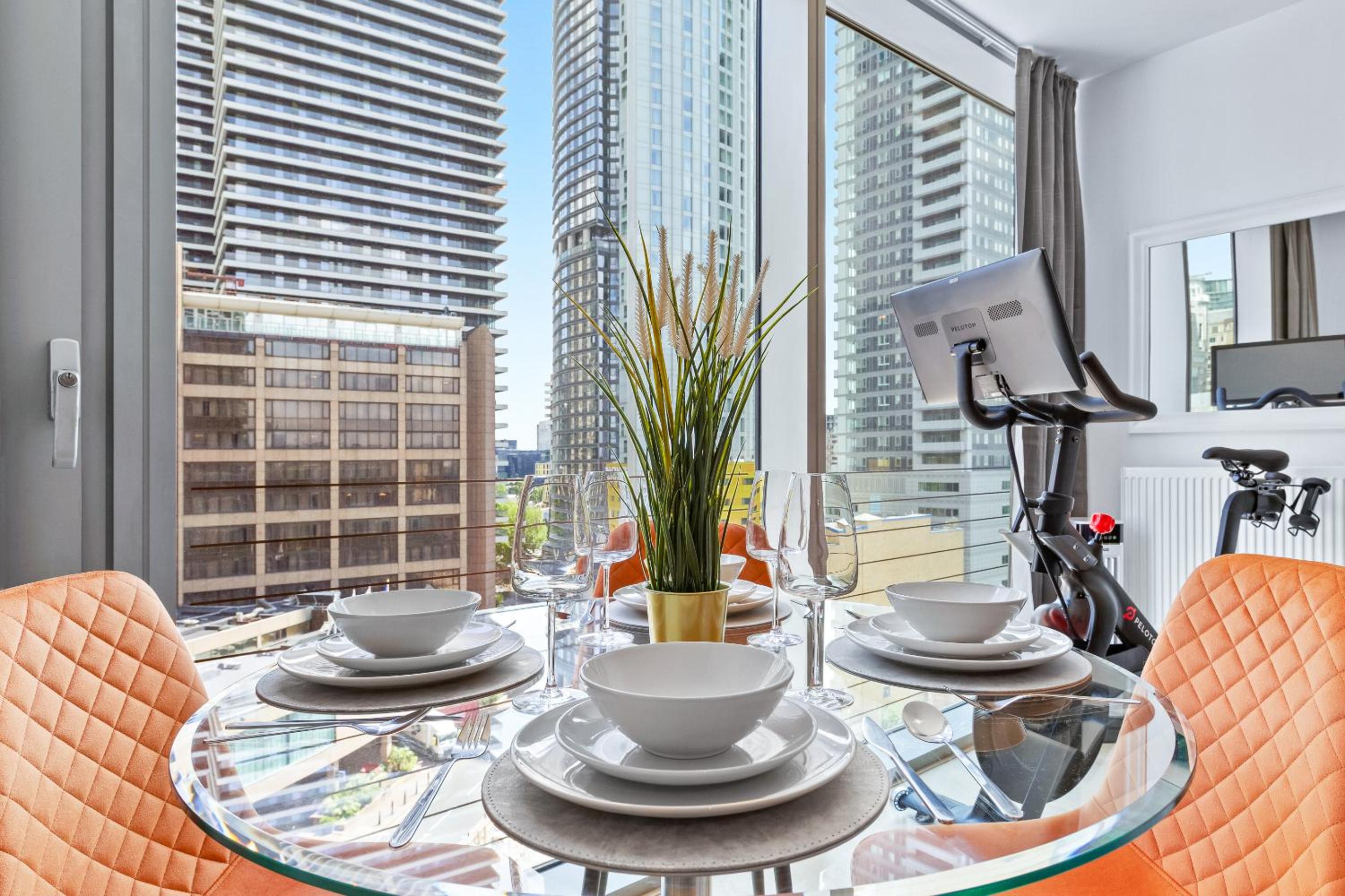 Canary Wharf Apartment