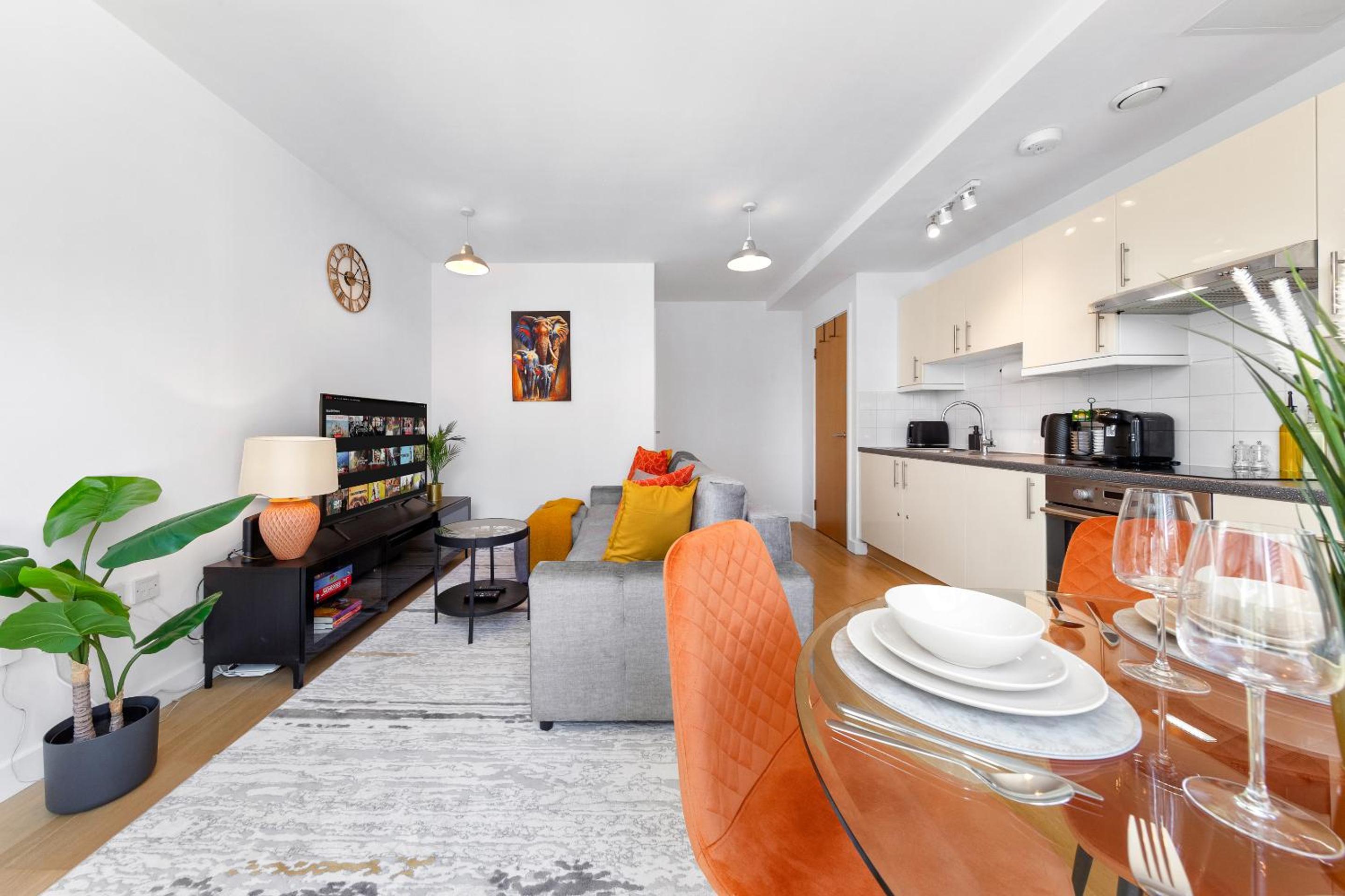 Canary Wharf Apartment