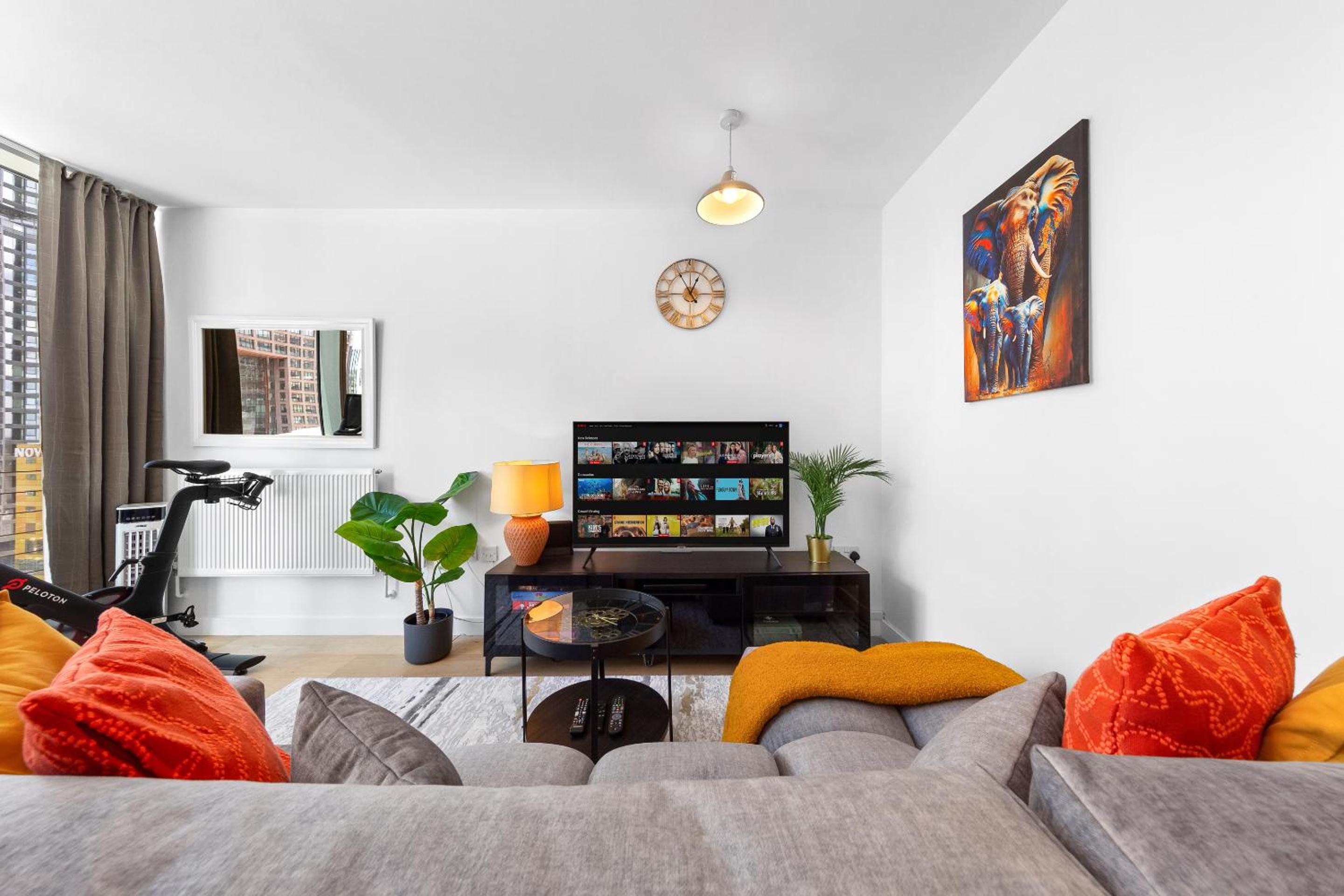 Canary Wharf Apartment