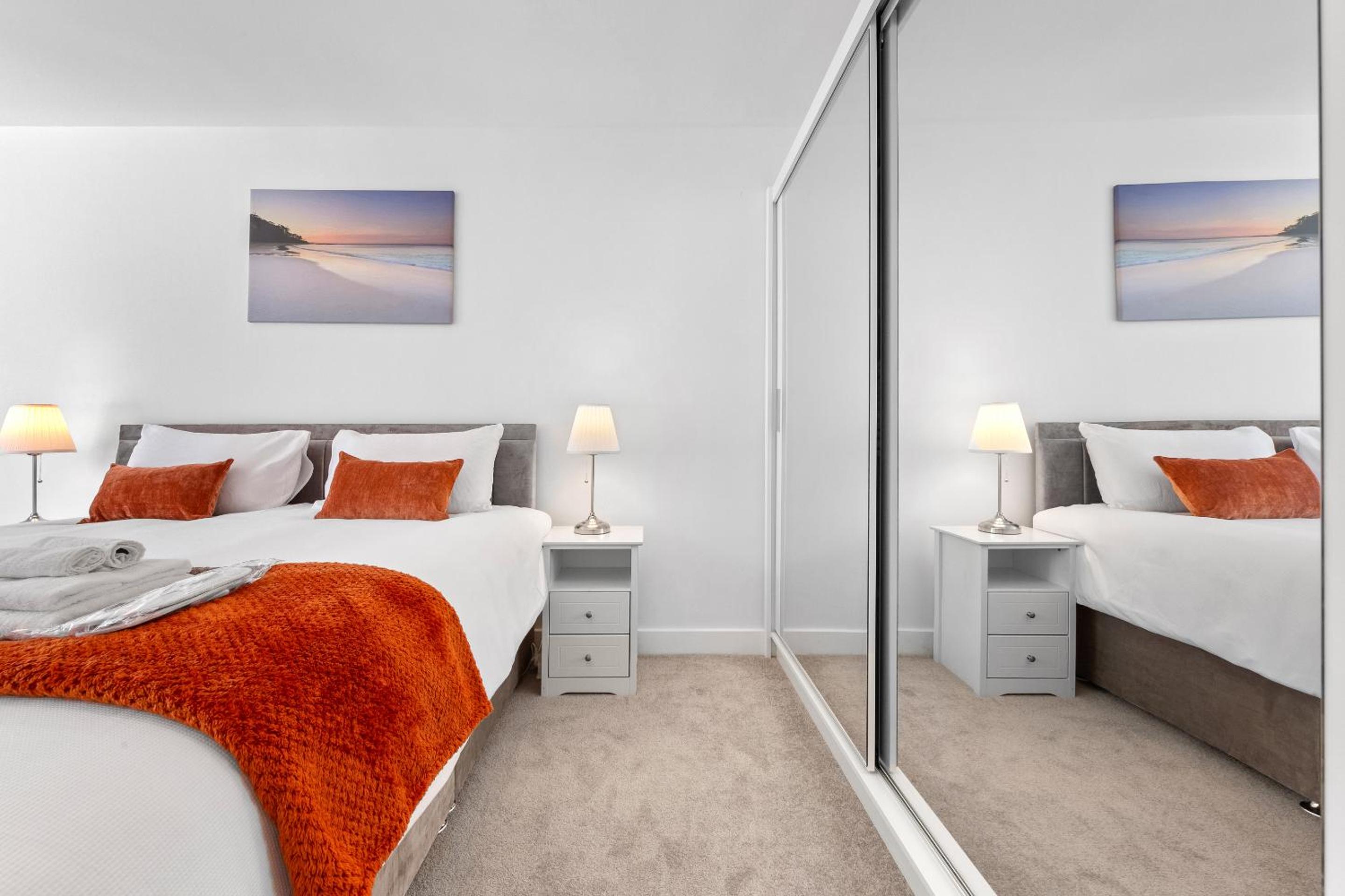 Canary Wharf Apartment
