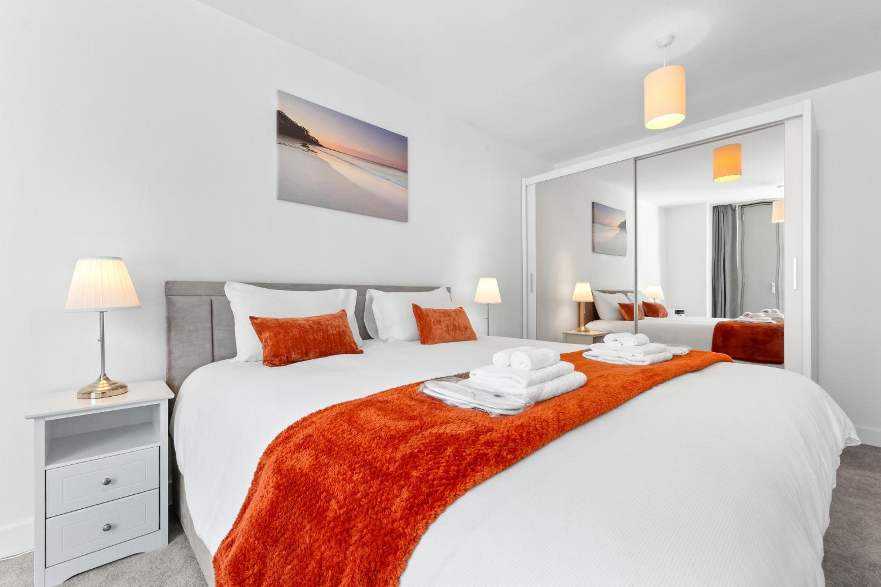Canary Wharf Apartment