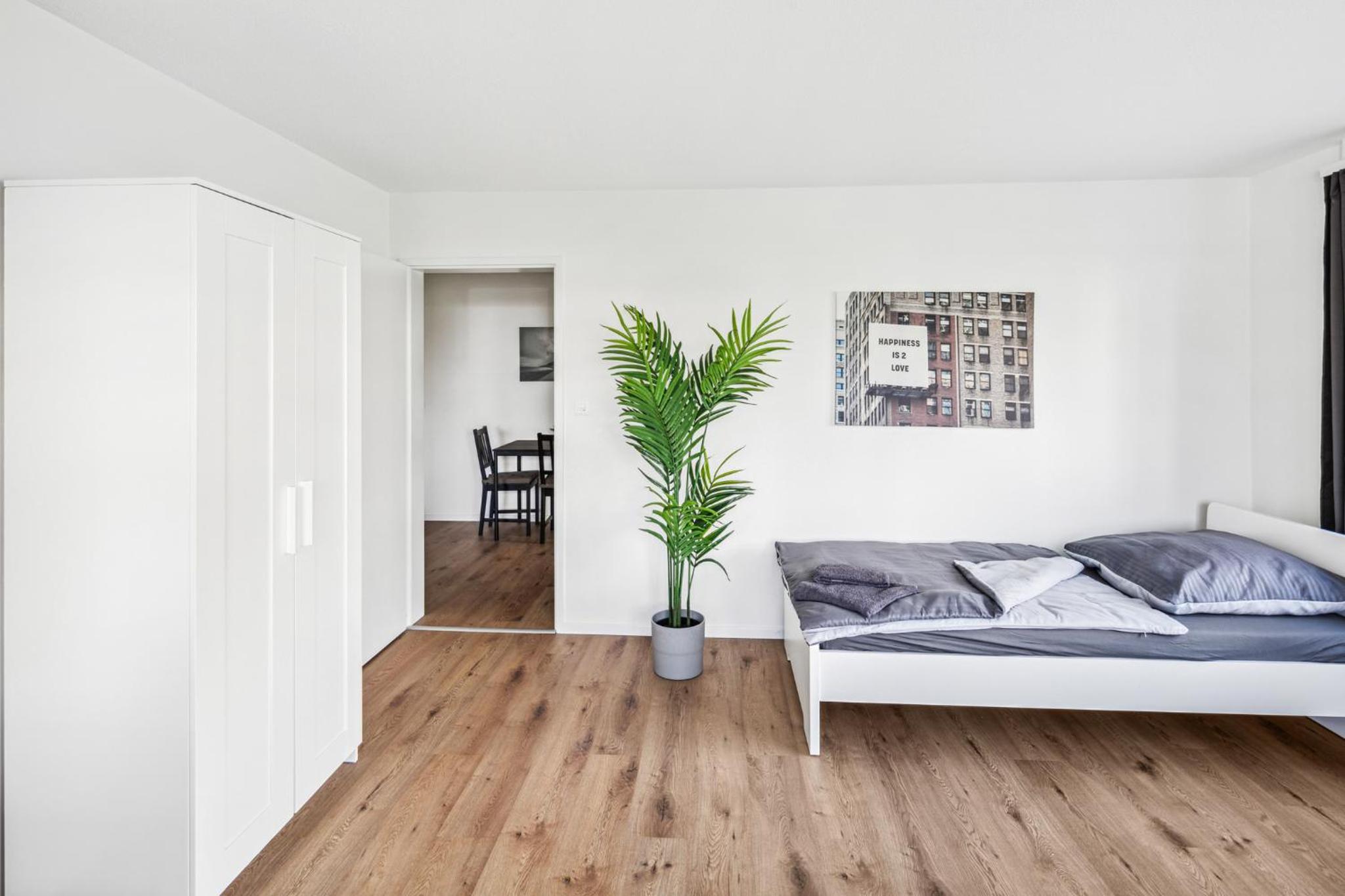 FENUS Geräumige Ferienwohnung in ruhiger Lage SGT03
