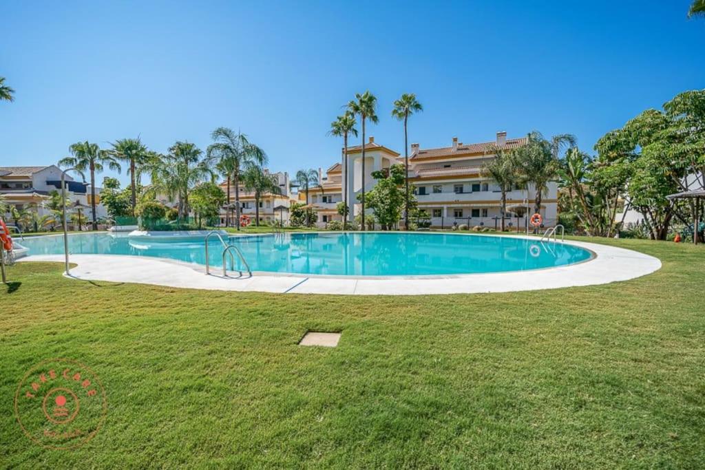 Apartment alongside golf course - TCM view 5