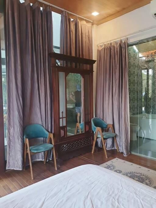 green villa