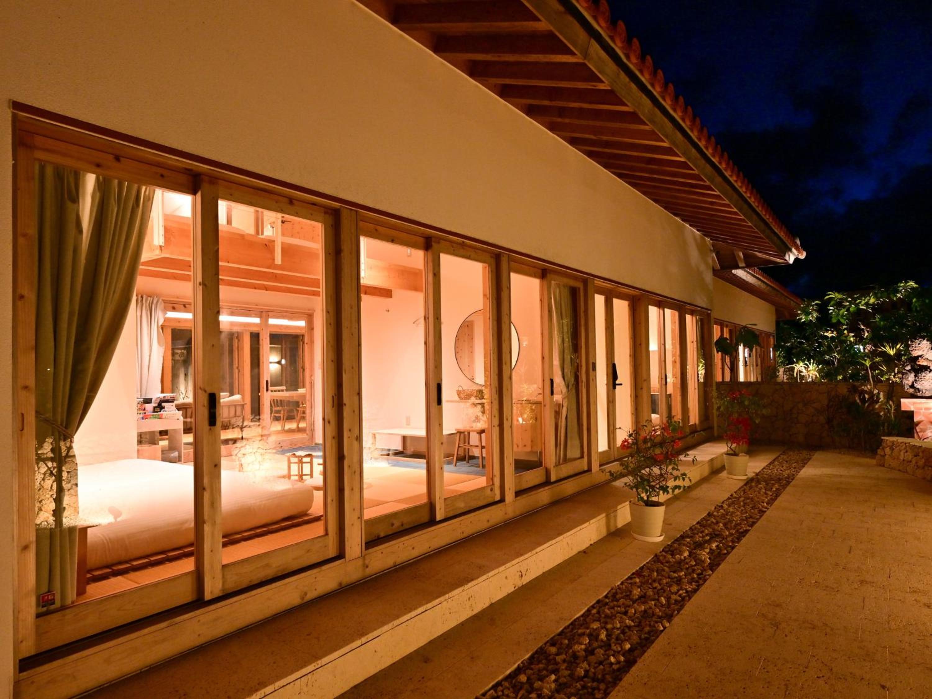 石垣ヒルズ® / ishigaki Hills®