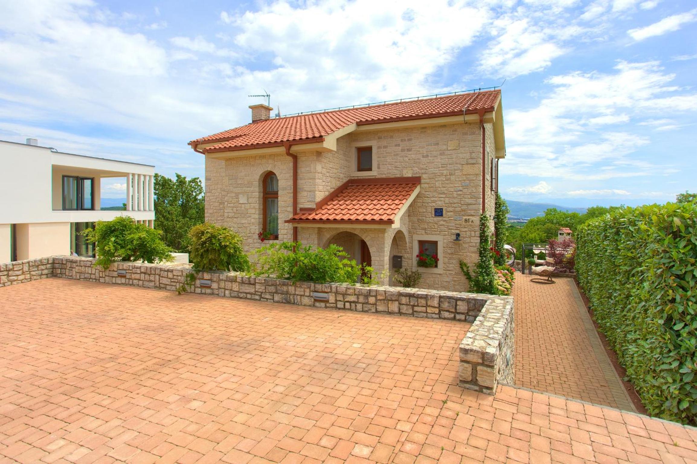 Villa Maya