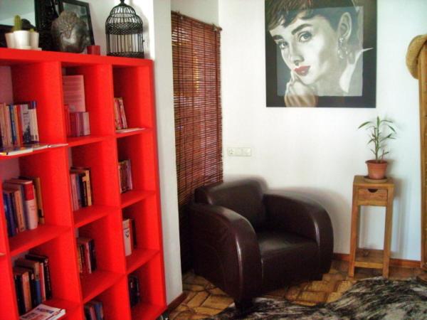 Birdcage Gay Men Resort and Lifestyle Hotel