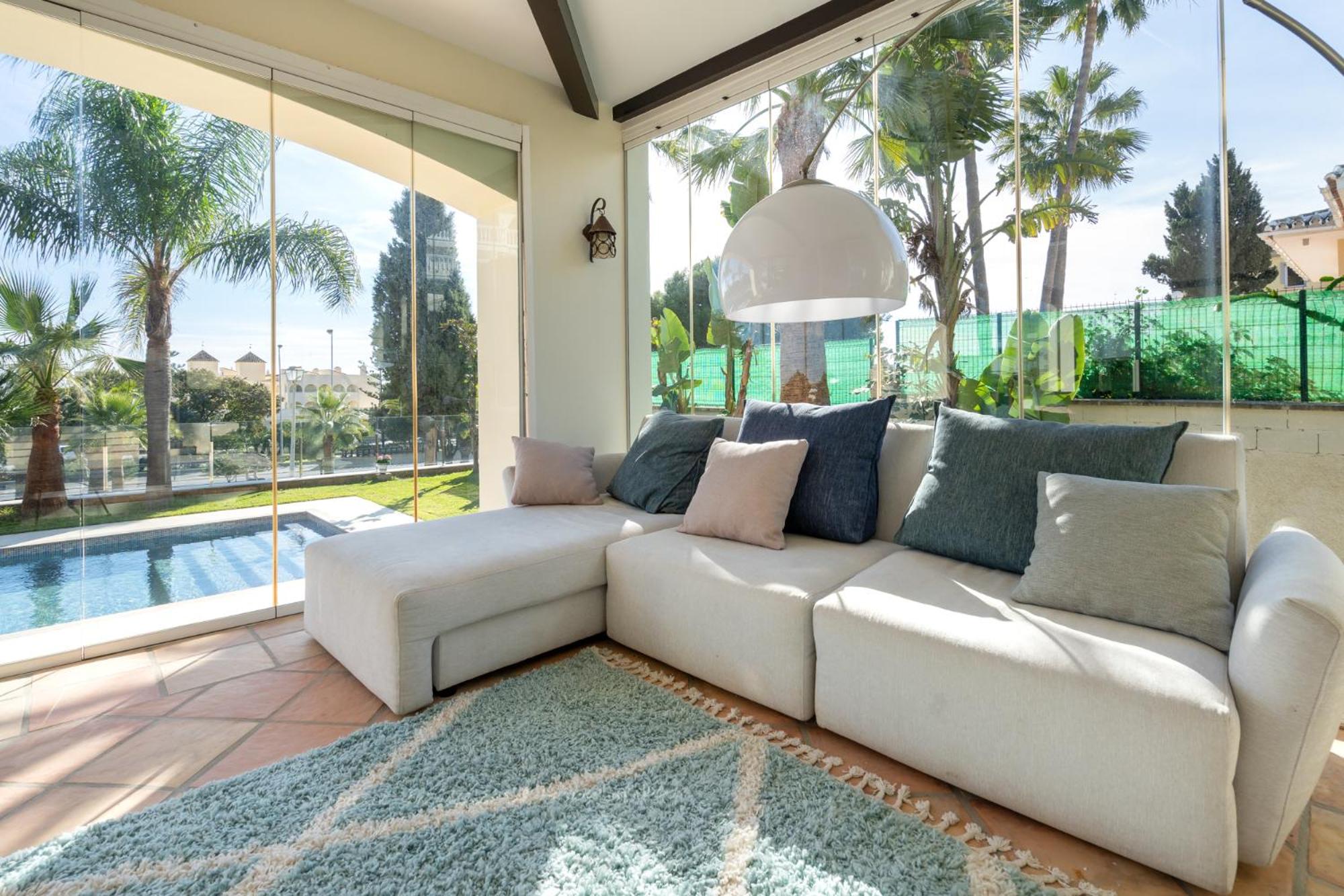Lets in the Sun - Villa La Cala