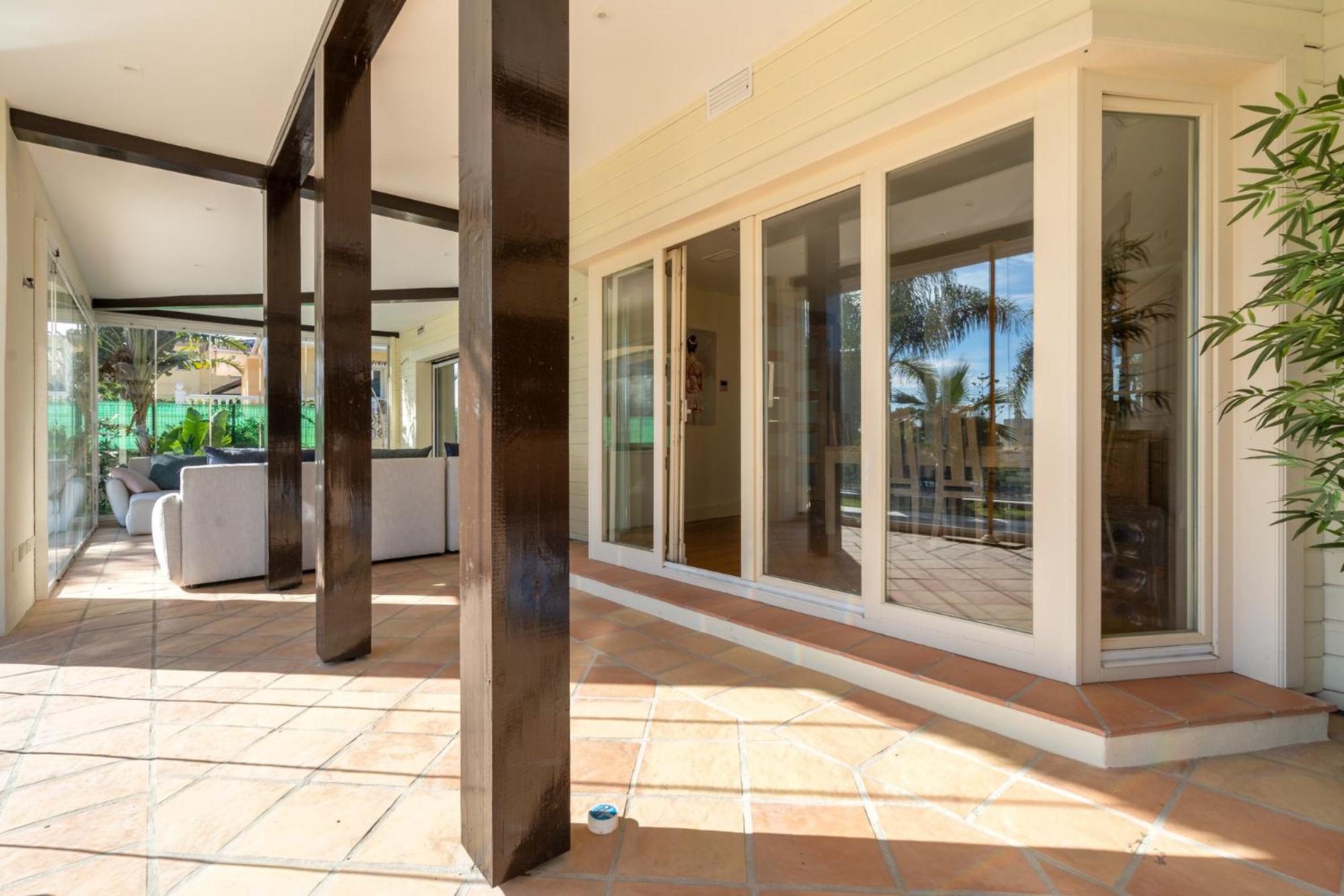 Lets in the Sun - Villa La Cala