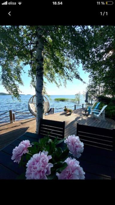 Moderni rantasauna ja -mökki
