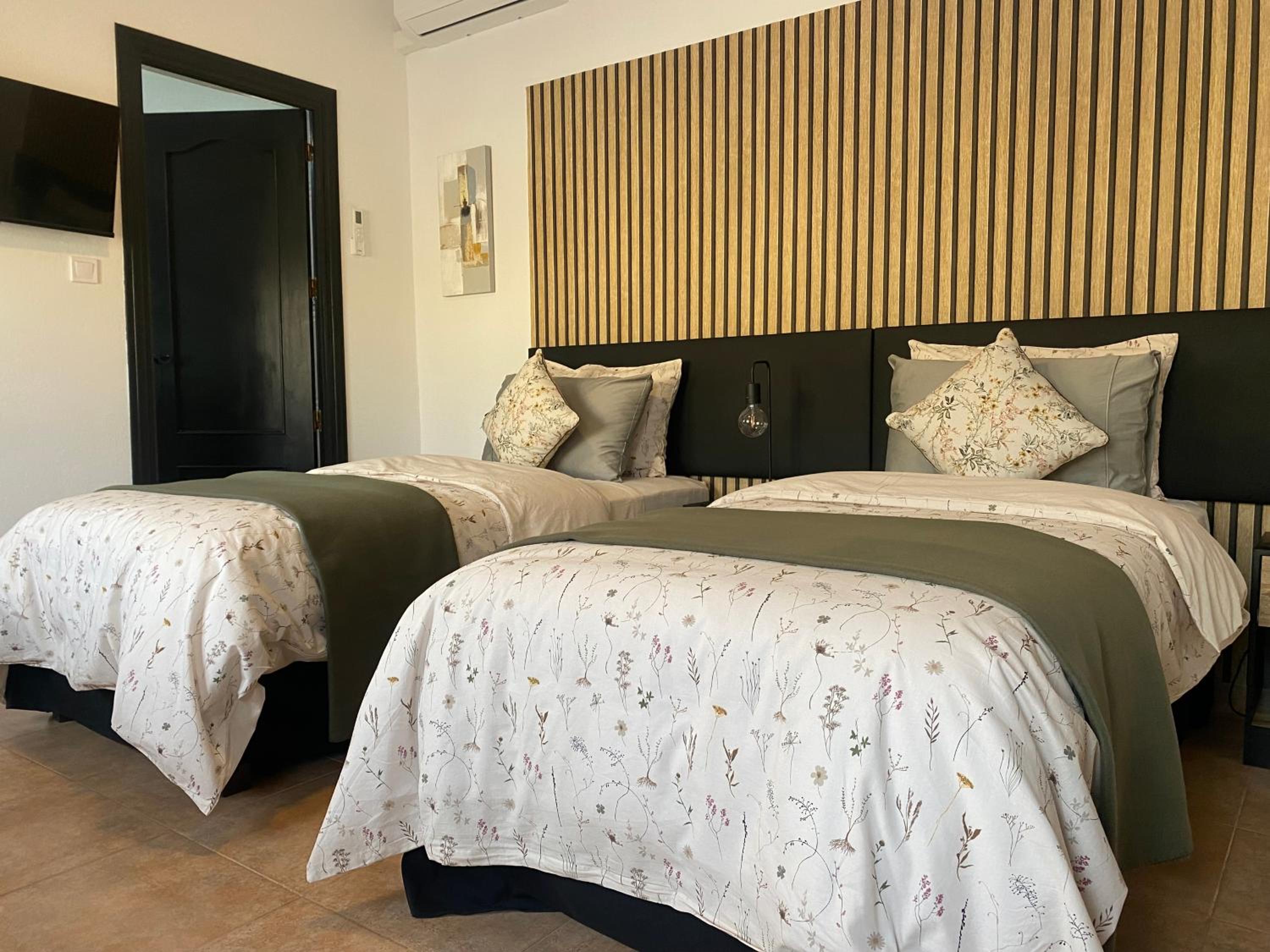 The Courtyard Studio Apartments
