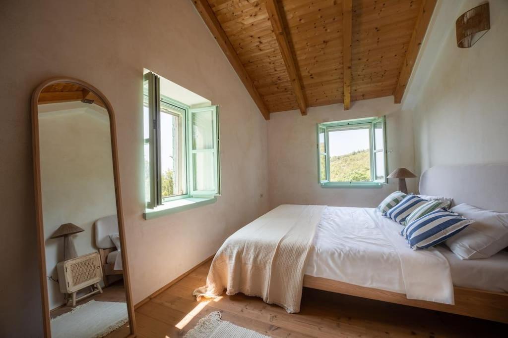 LeMareVita House in Skitaca view 2