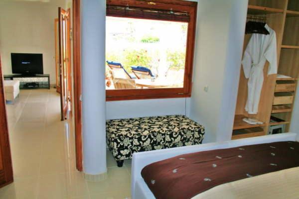 Birdcage Gay Men Resort and Lifestyle Hotel