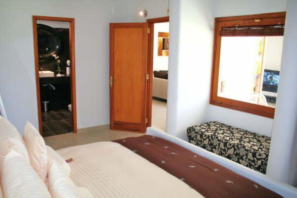 Birdcage Gay Men Resort and Lifestyle Hotel