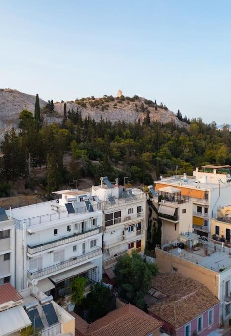 Spacious 2-Bdrm Apt at Filopappou hill in Koukaki!