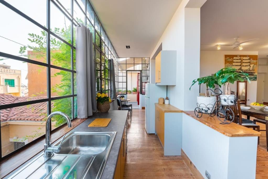 Spacious 2-Bdrm Apt at Filopappou hill in Koukaki!