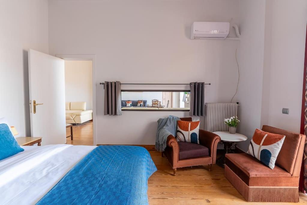 Spacious 2-Bdrm Apt at Filopappou hill in Koukaki!