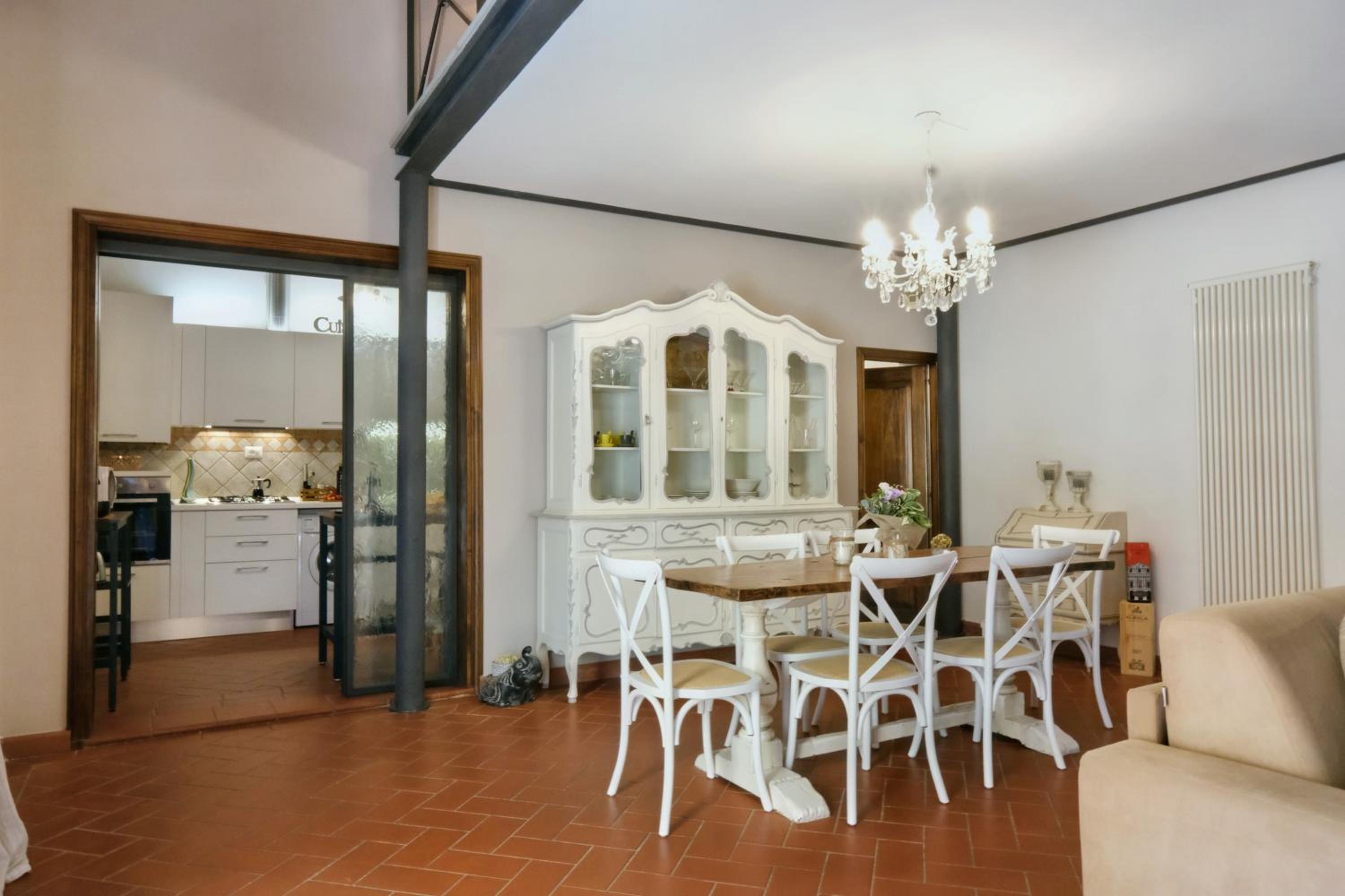 Loft in Collina a Firenze con Parcheggio e Aria Condizionata view 3