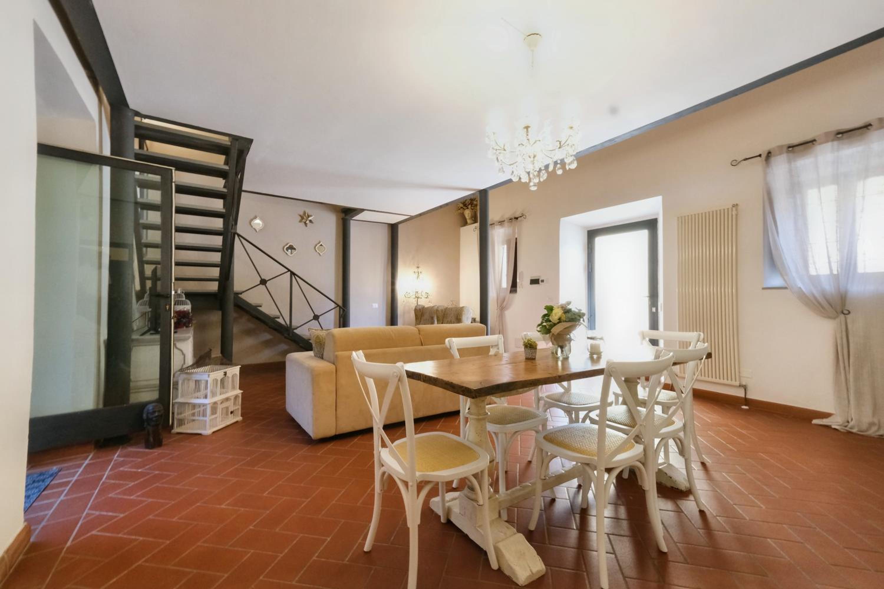 Loft in Collina a Firenze con Parcheggio e Aria Condizionata view 4