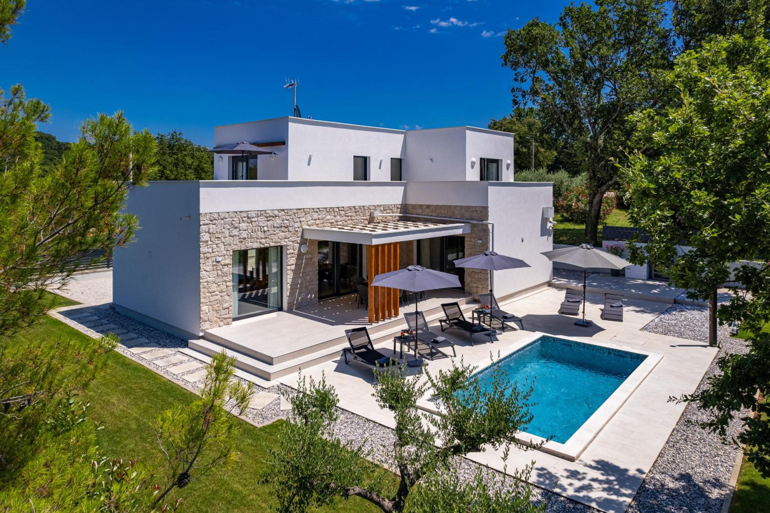 Villa Zanetta pet friendly near Poreč for 6 people with sea view & private pool view 3