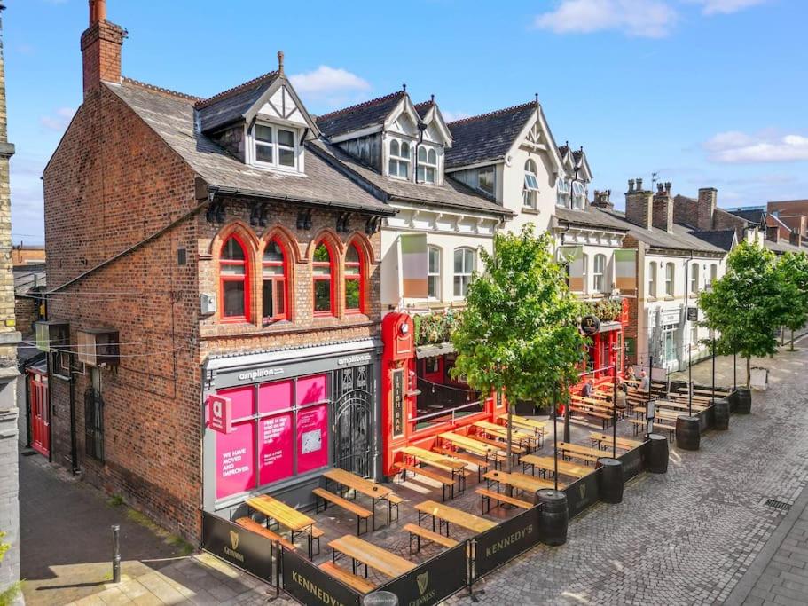 Apartment in Altrincham Centre