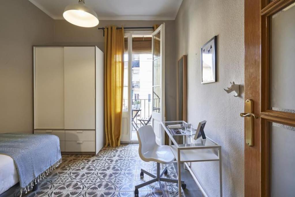 BeBarceloner Sants Apartments- 3 bedroom