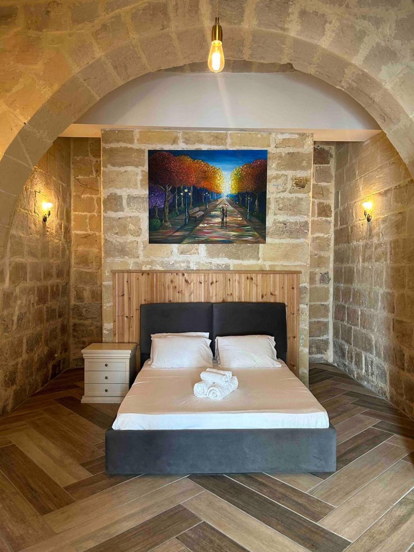 The Gem Farmhouse by Homely view 4